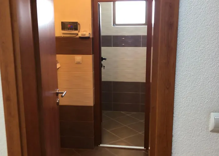 아파트 при бети 산단스키